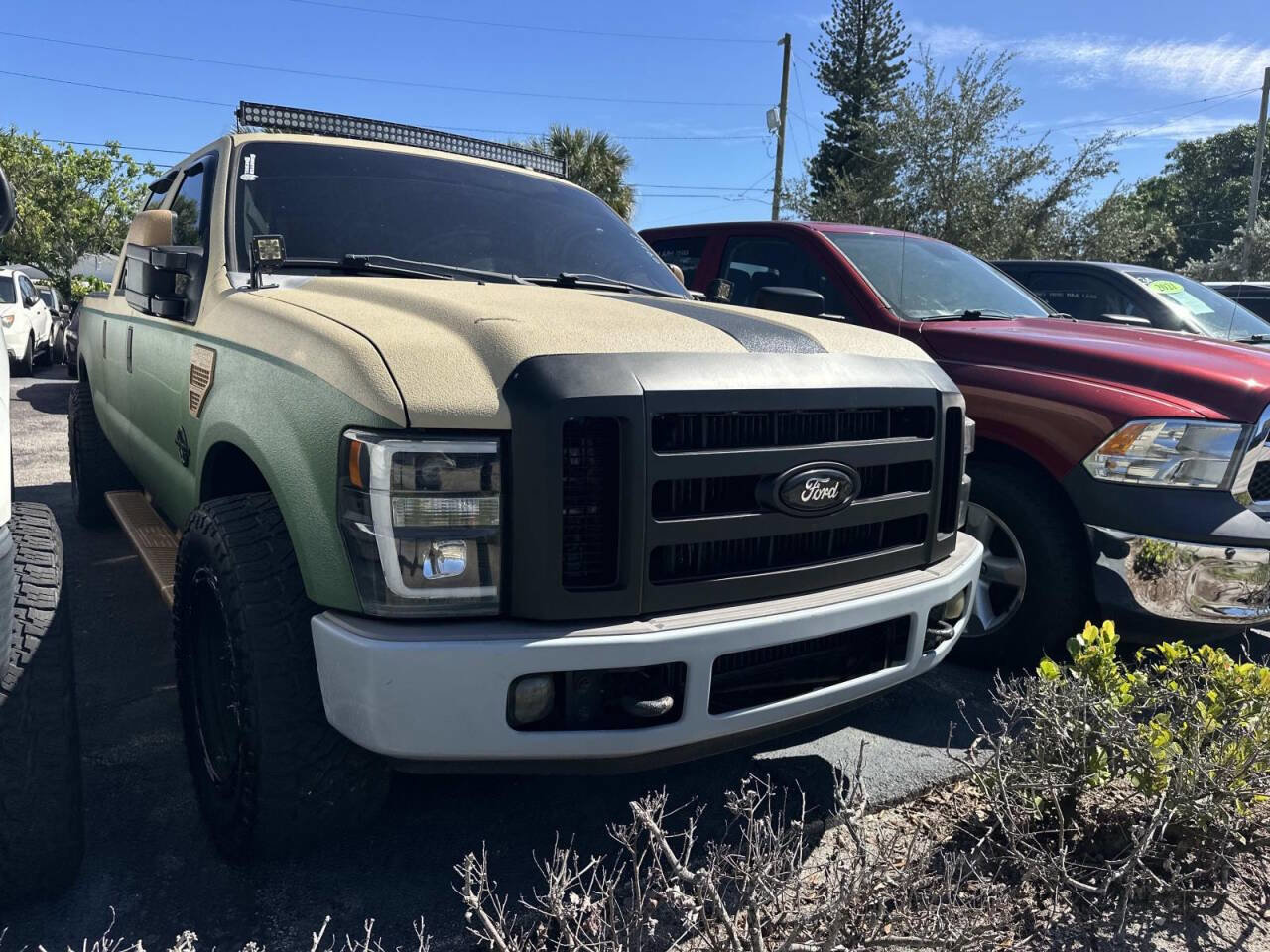 Used 2009 Ford F250 Lariat image 1