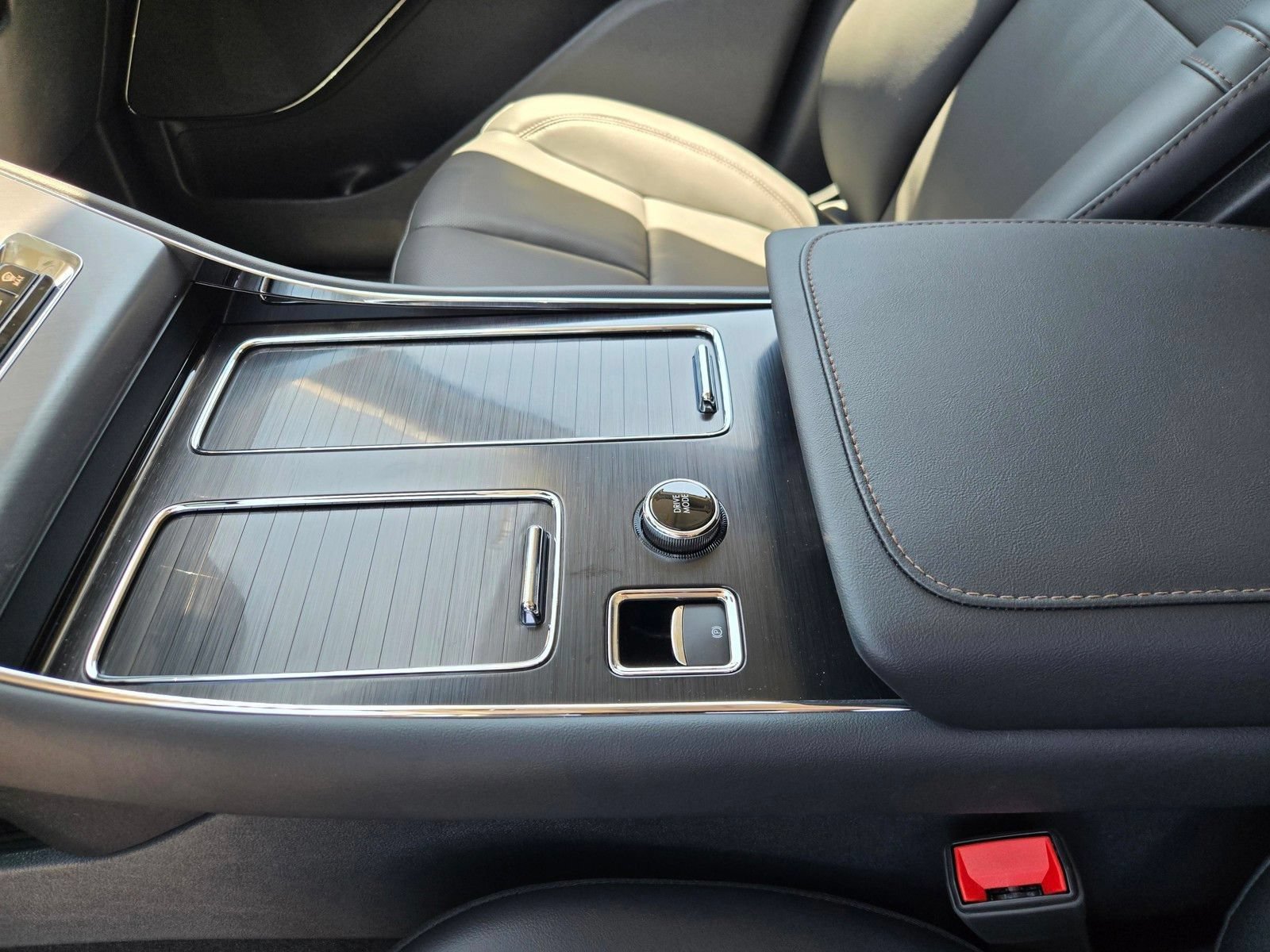New 2026 Lincoln Aviator AWD image 14