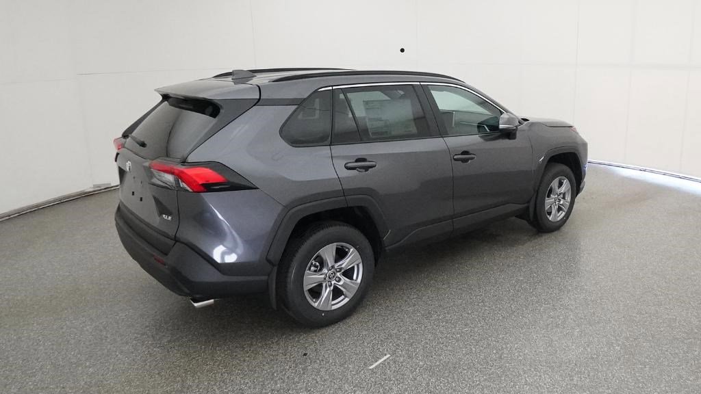 New 2025 Toyota RAV4 XLE image 22