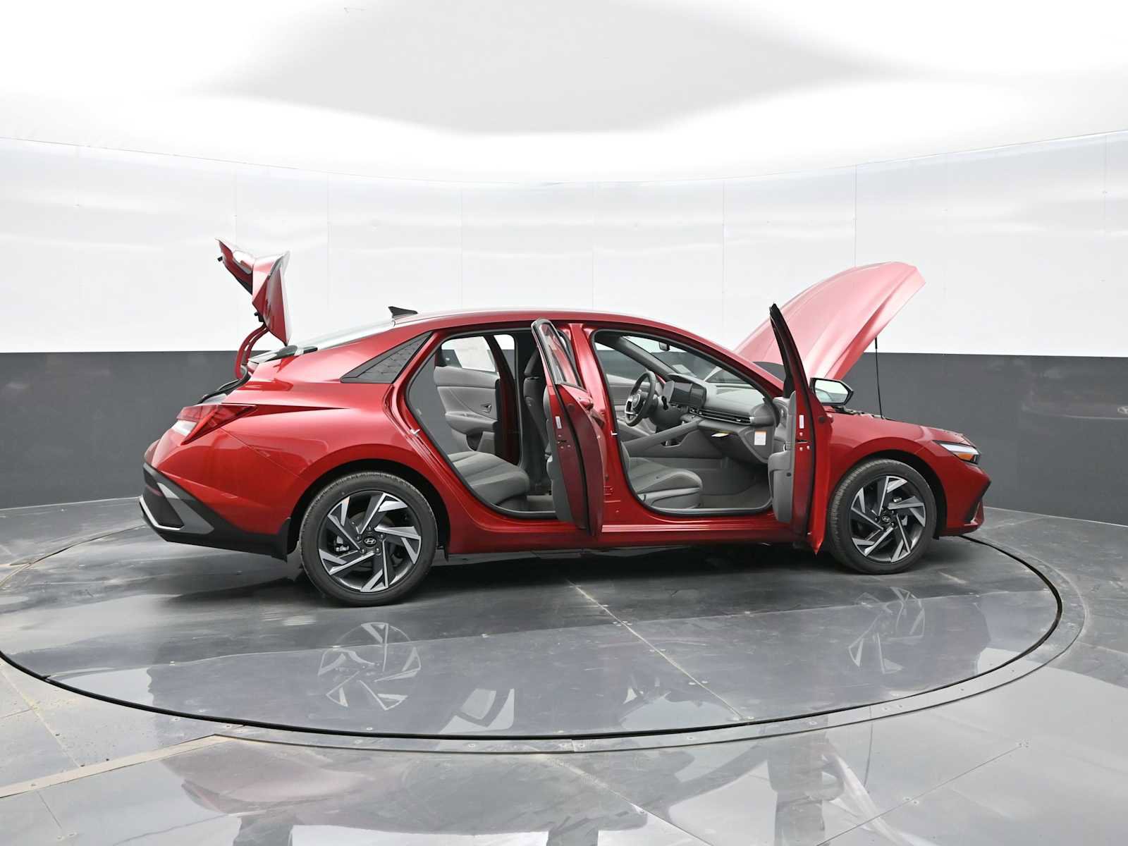 Used 2025 Hyundai Elantra SEL FWD image 40