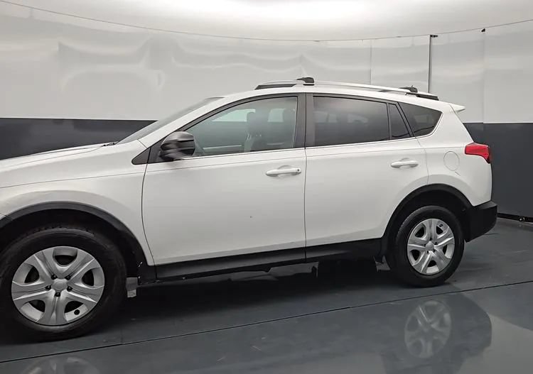 Used 2013 Toyota RAV4 LE AWD/4WD image 10