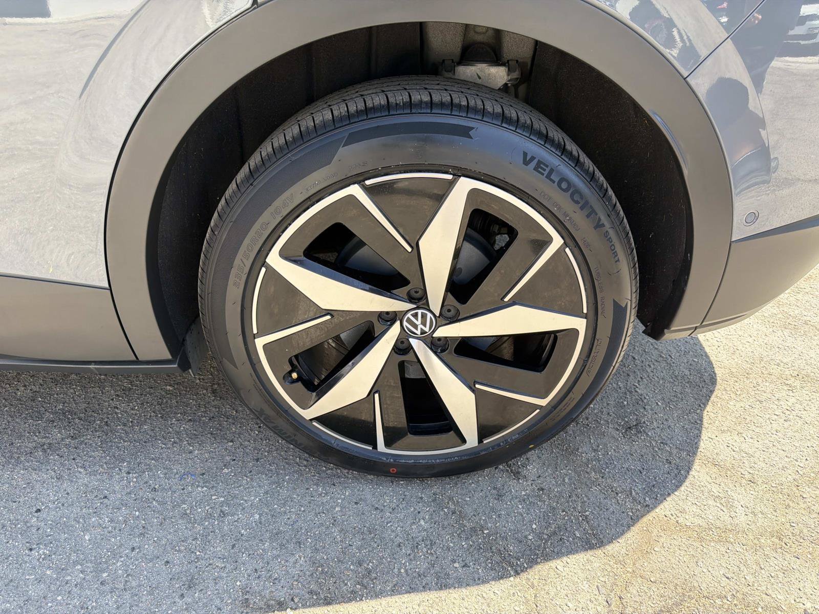 Used 2024 Volkswagen ID.4 Pro S AWD/4WD image 6