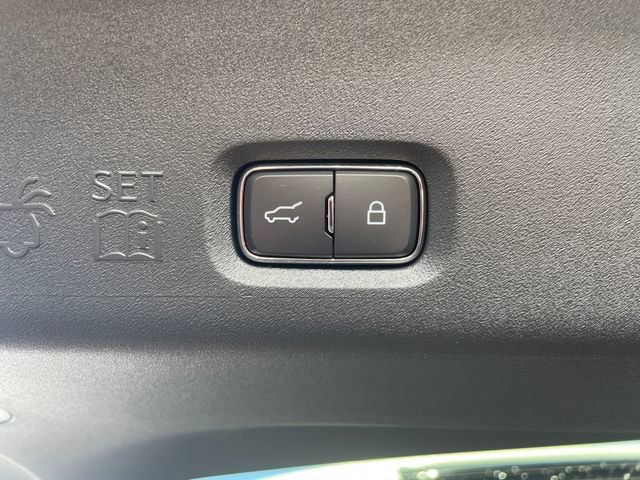 New 2025 Ford Expedition Active image 23