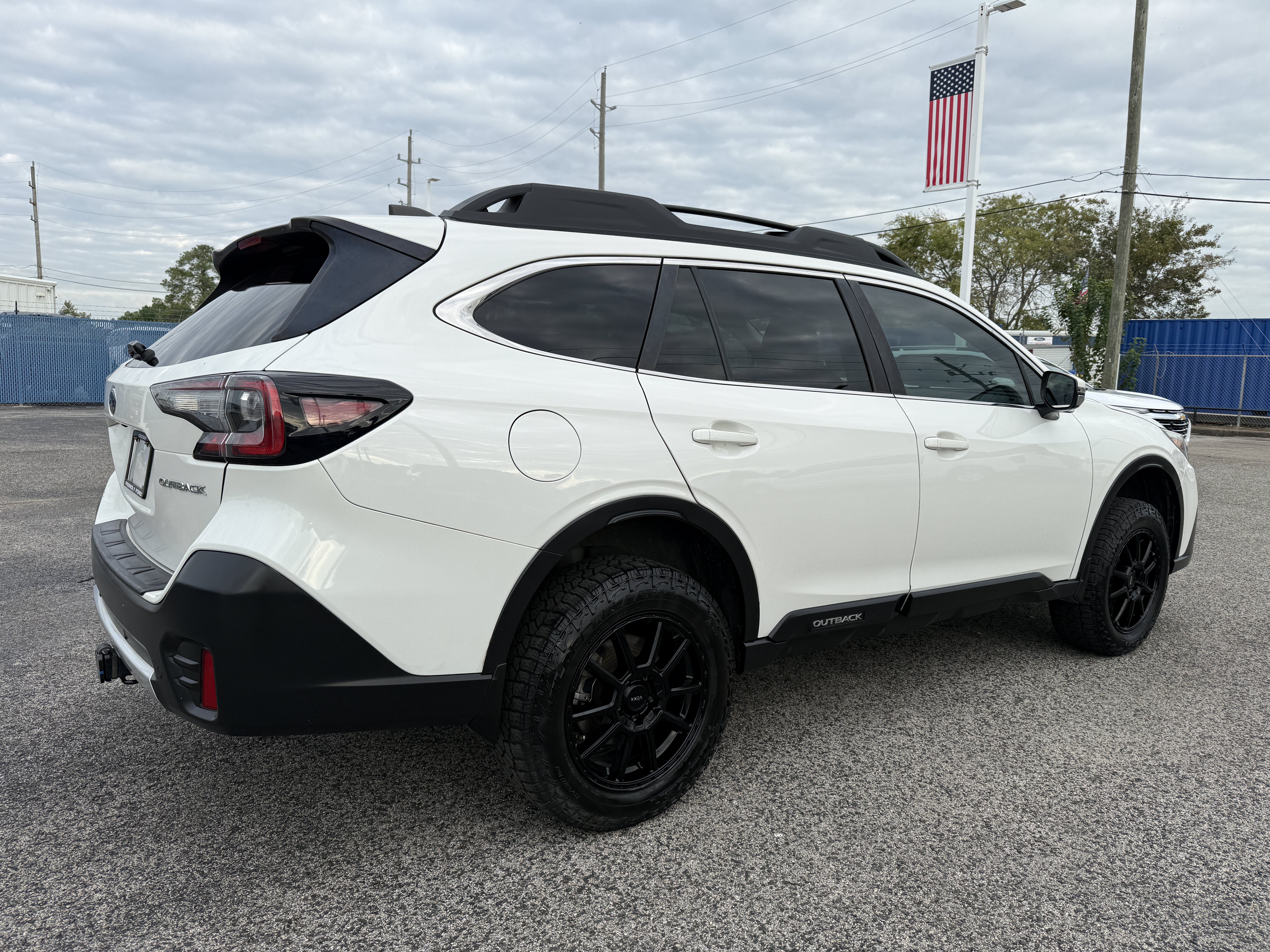 Used 2022 Subaru Outback Limited AWD/4WD image 2
