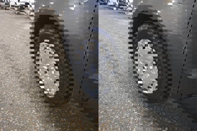 Used 2017 Ford Transit Connect XL image 23