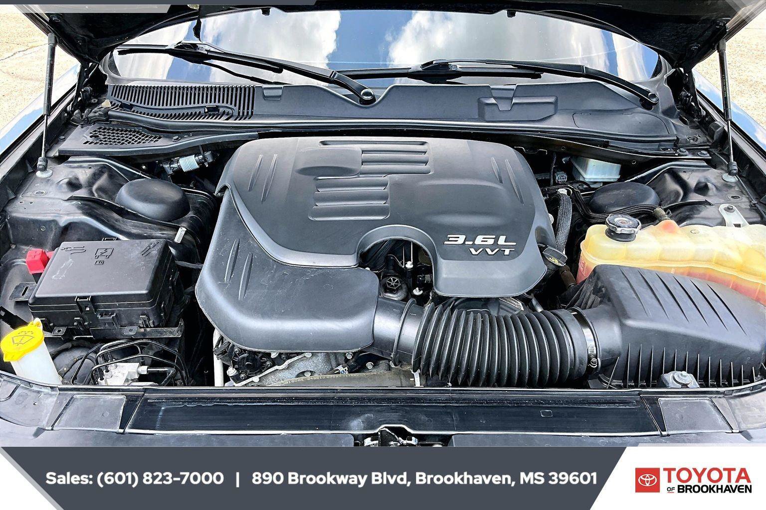 Used 2022 Dodge Challenger SXT w/ Blacktop Package RWD image 8