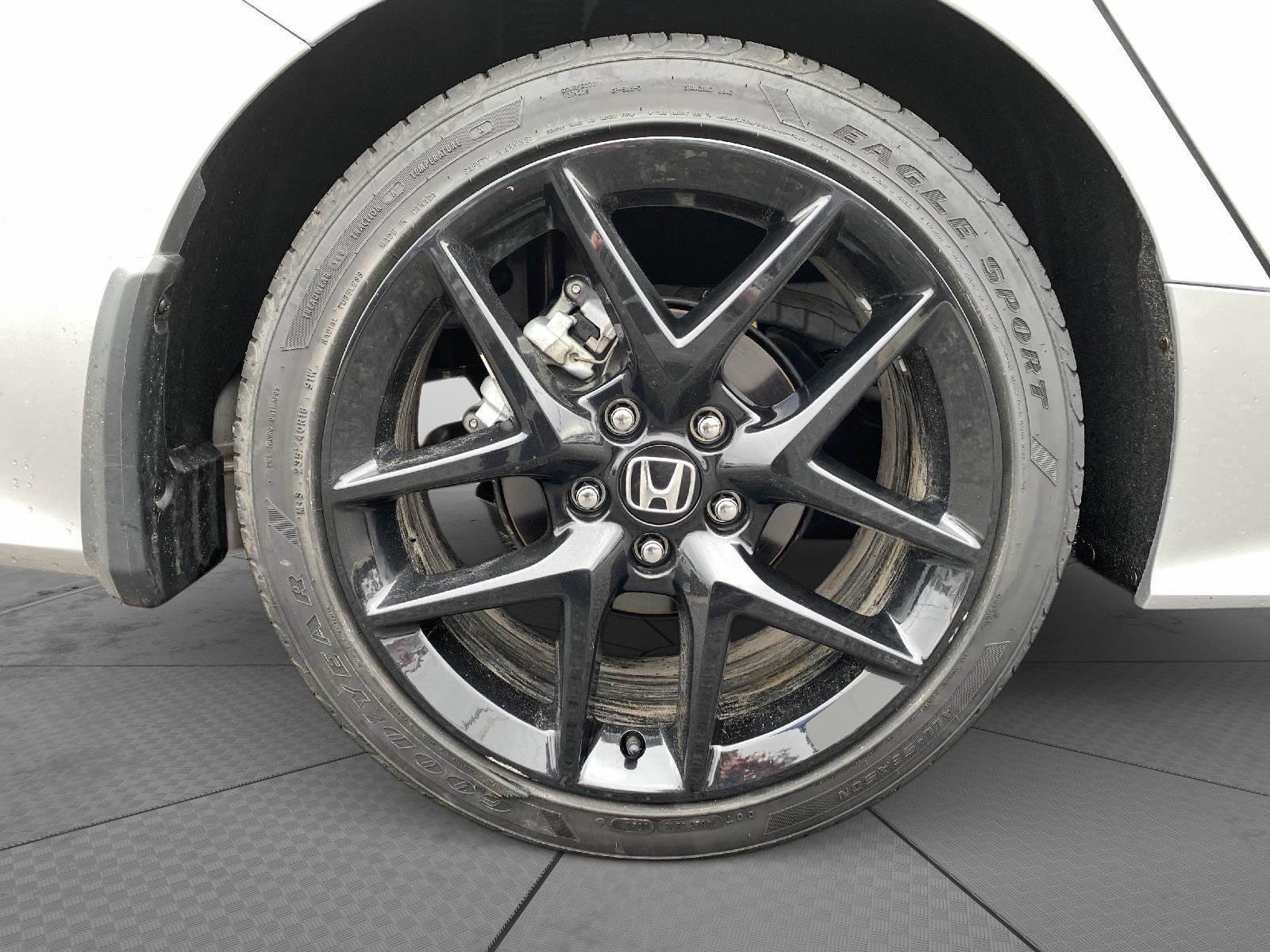 Used 2023 Honda Civic Sport image 9