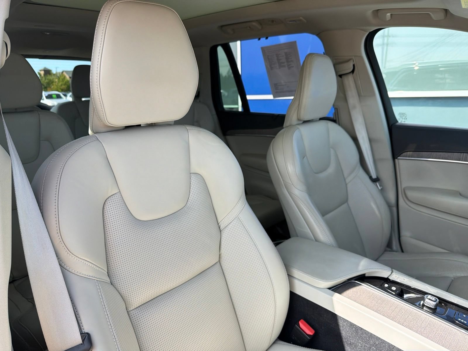 Used 2023 Volvo XC90 B6 Ultimate w/ Protection Package Premier AWD/4WD image 26