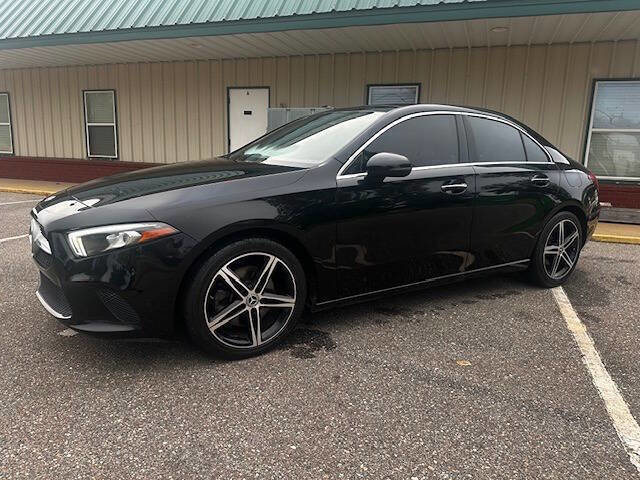 Used 2019 Mercedes-Benz A 220 4MATIC w/ Premium Package image 2