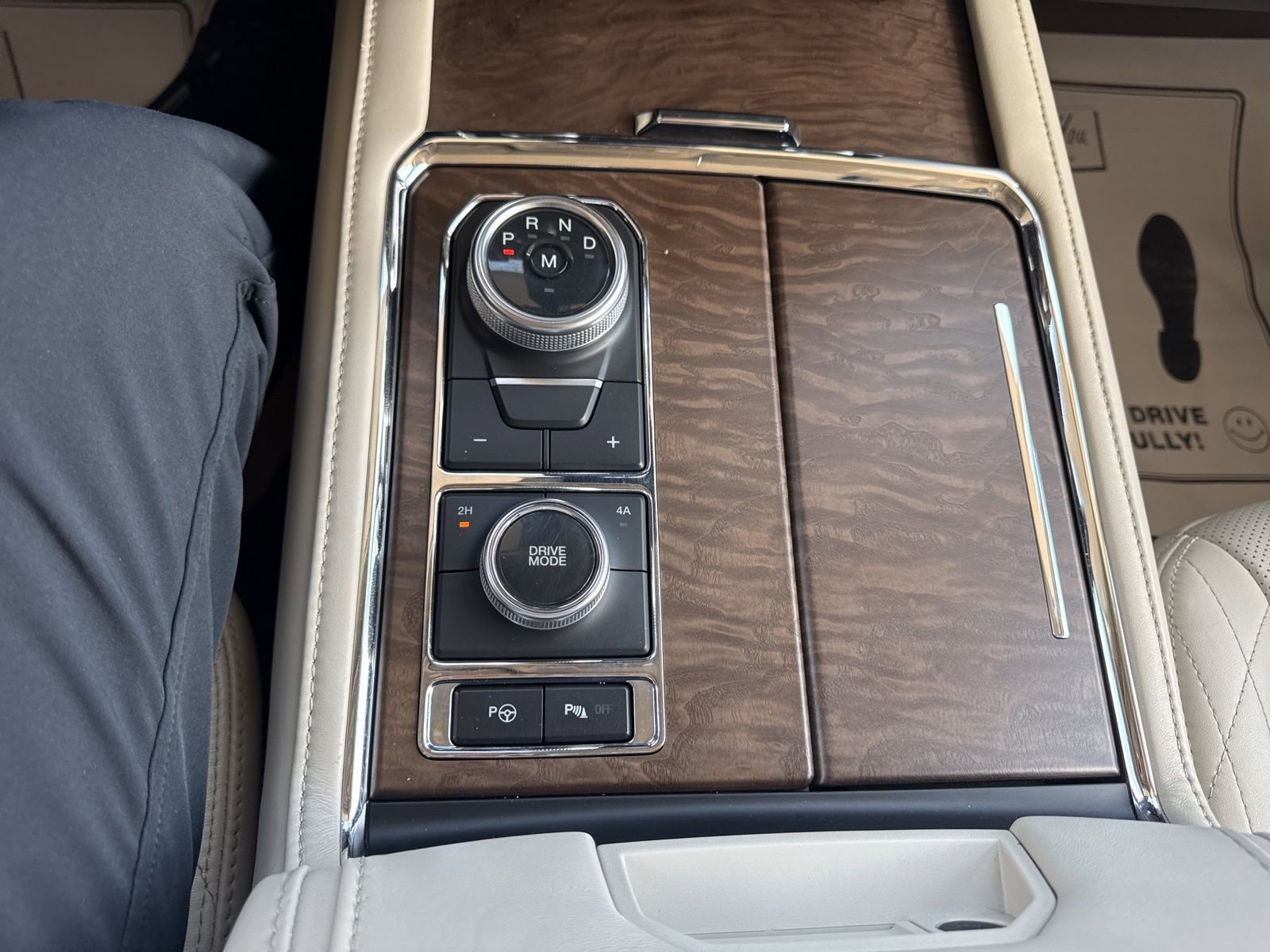 Certified 2021 Ford Expedition Platinum image 36