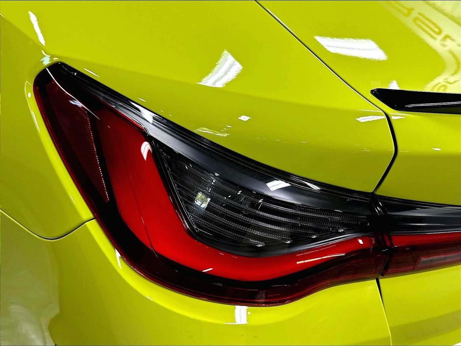 Used 2022 BMW M4 Competition w/ Executive Package RWD image 34