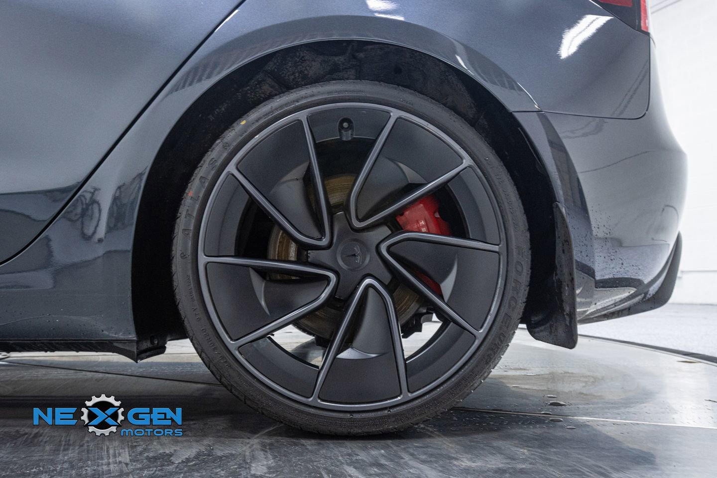 Used 2024 Tesla Model 3 Performance image 39