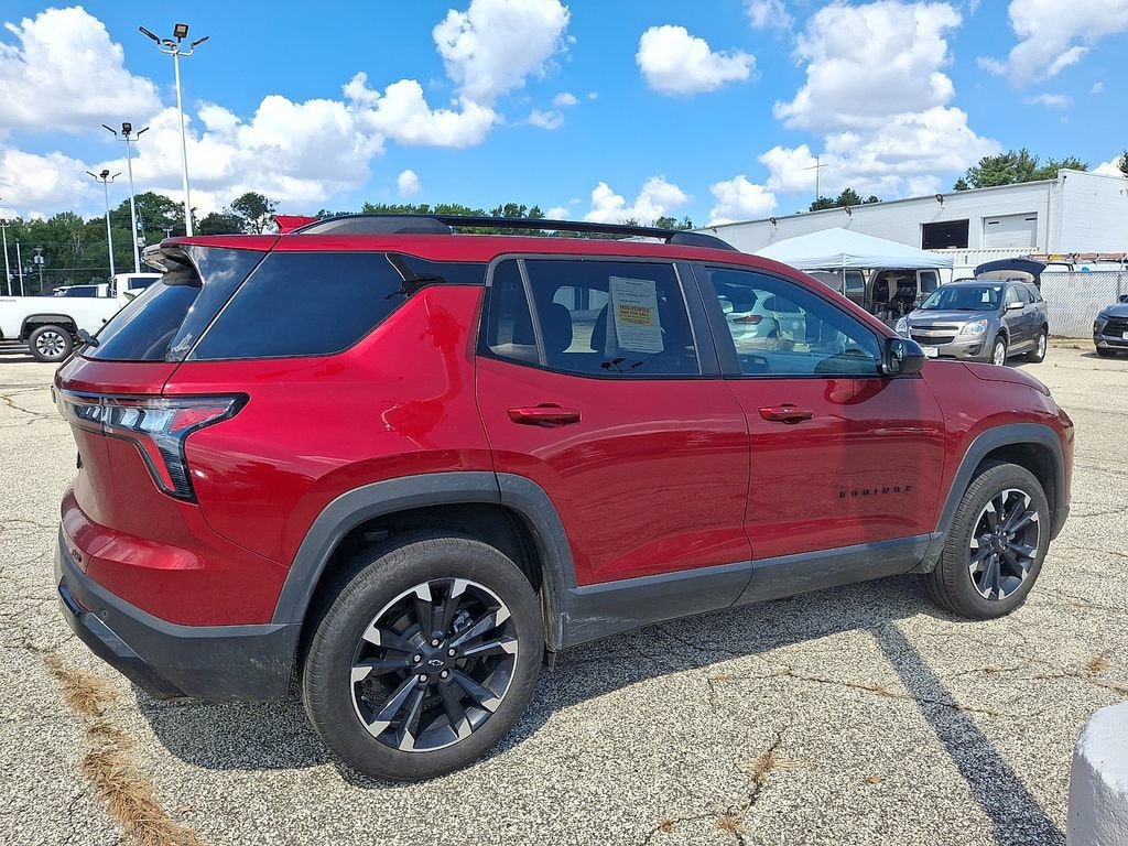 Certified 2025 Chevrolet Equinox RS FWD image 8