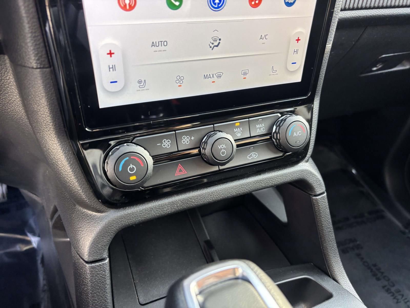 New 2025 Ford Ranger Lariat w/ Black Appearance Package image 21