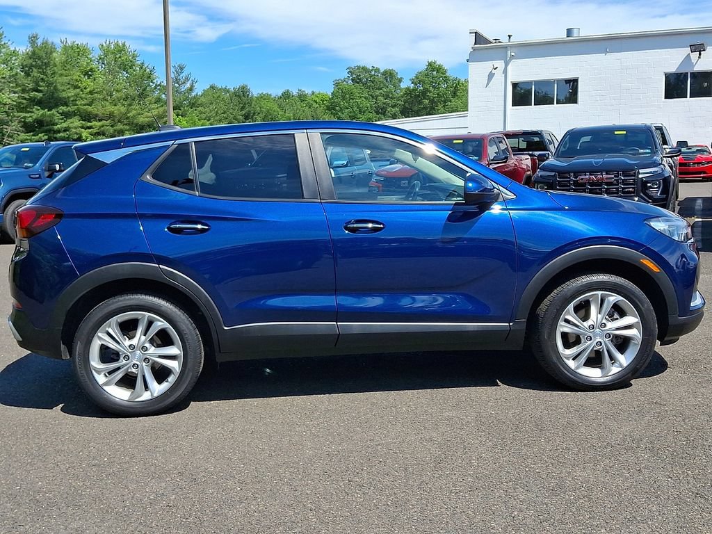Used 2022 Buick Encore GX Preferred AWD/4WD image 7