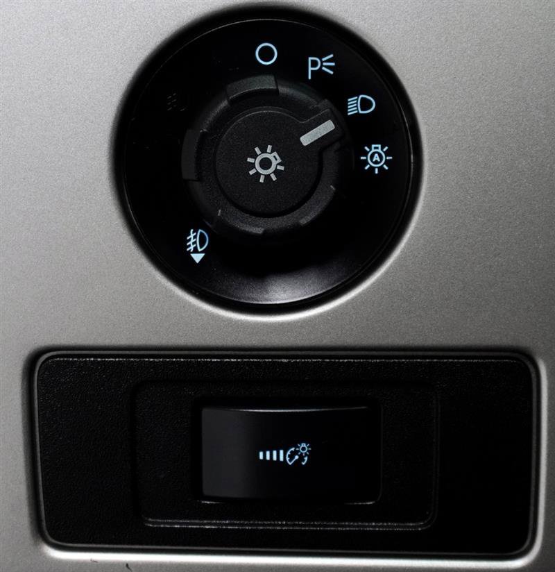 Used 2014 Ford F150 King Ranch w/ King Ranch Luxury Package image 16