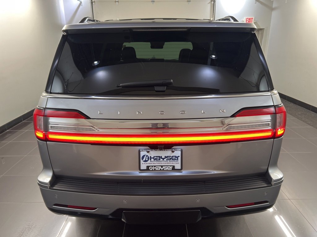 Used 2020 Lincoln Navigator Reserve w/ Luxury Package image 5