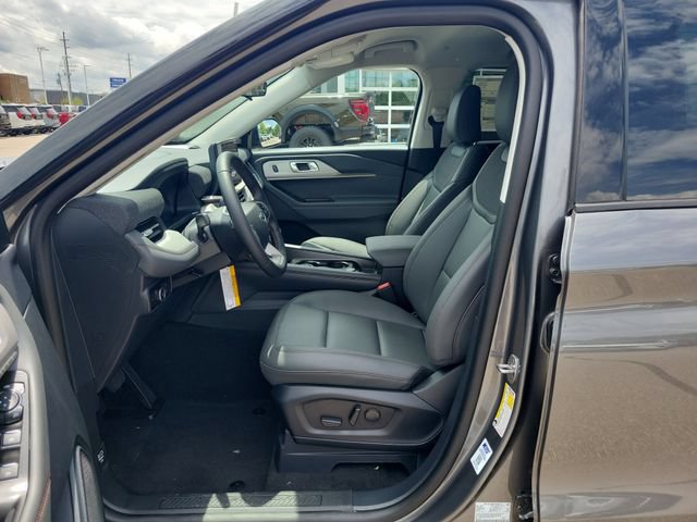 New 2026 Ford Explorer Active w/ Active Comfort Package AWD/4WD image 16
