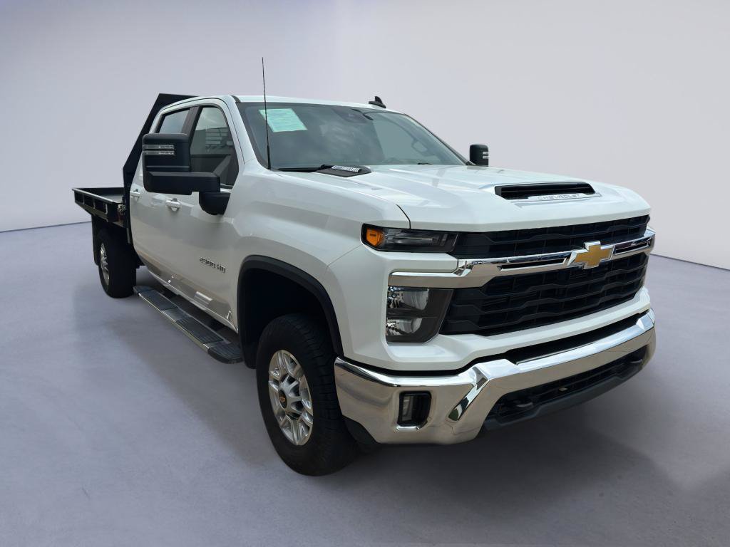 Used 2025 Chevrolet Silverado 2500 LT w/ Convenience Package AWD/4WD image 13