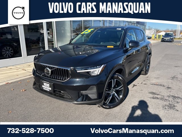 Certified 2025 Volvo XC40 B5 Core