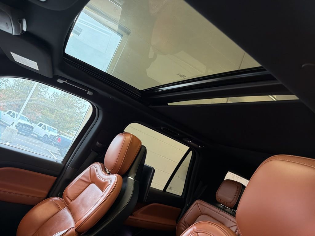 Used 2019 Lincoln Navigator L Reserve image 47