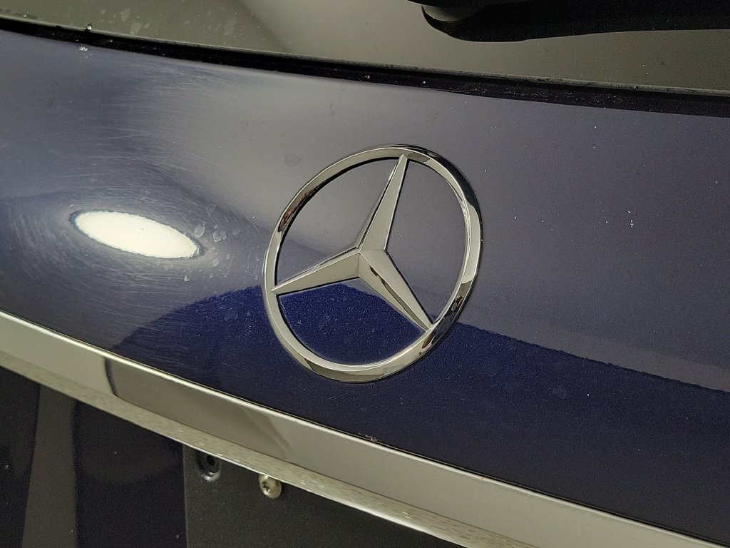 Used 2022 Mercedes-Benz GLE 350 w/ AMG Line Exterior image 5