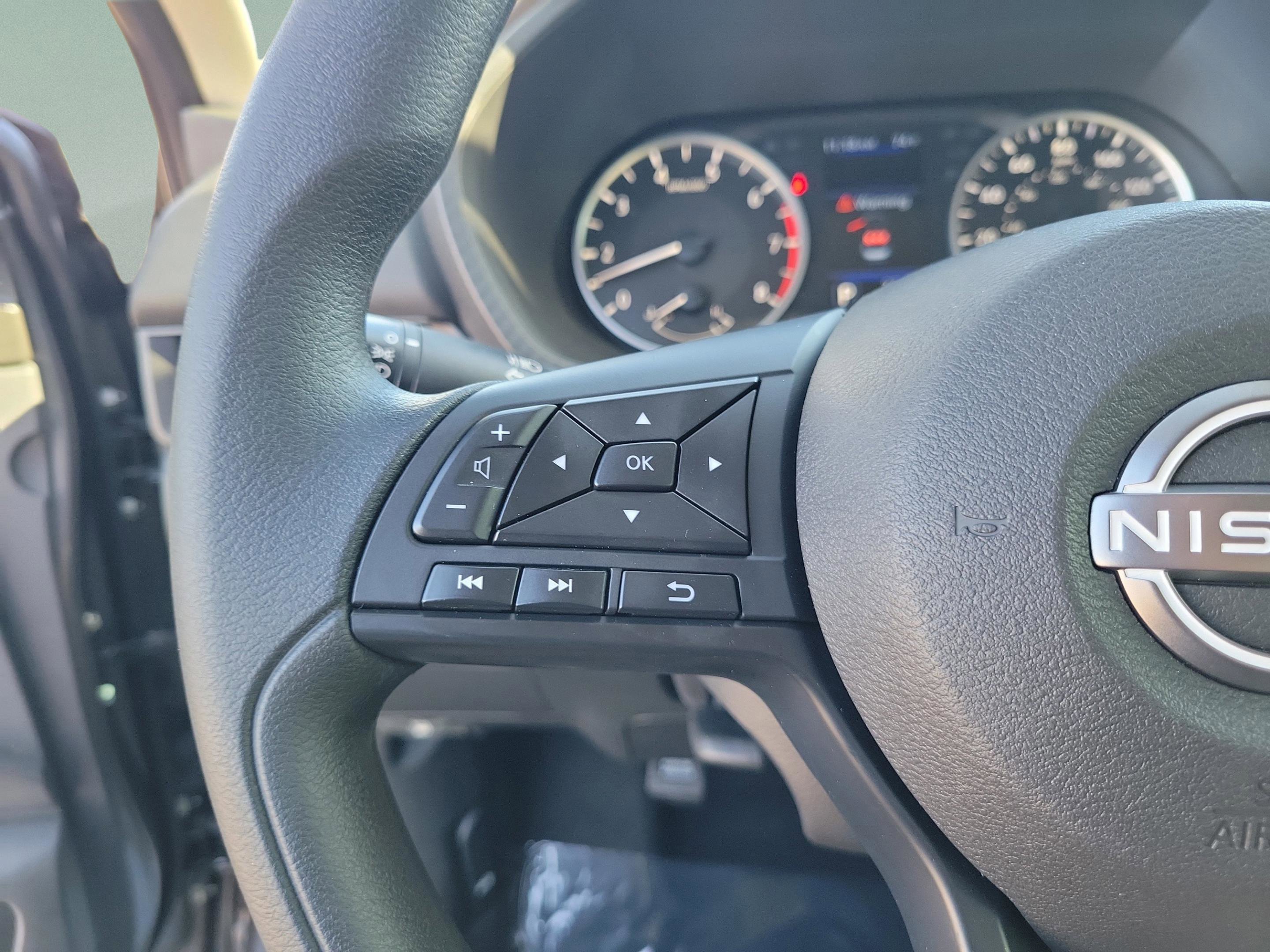 Certified 2025 Nissan Sentra S image 27