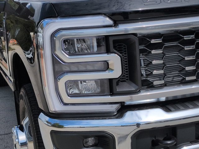 New 2027 Ford F350 Lariat w/ Lariat Ultimate Package AWD/4WD image 9