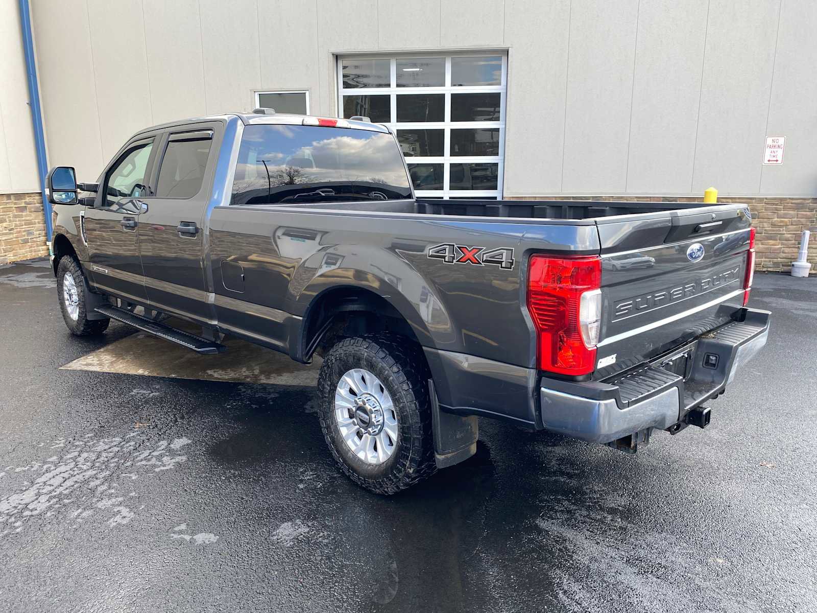 Used 2020 Ford F250 XLT AWD/4WD image 3