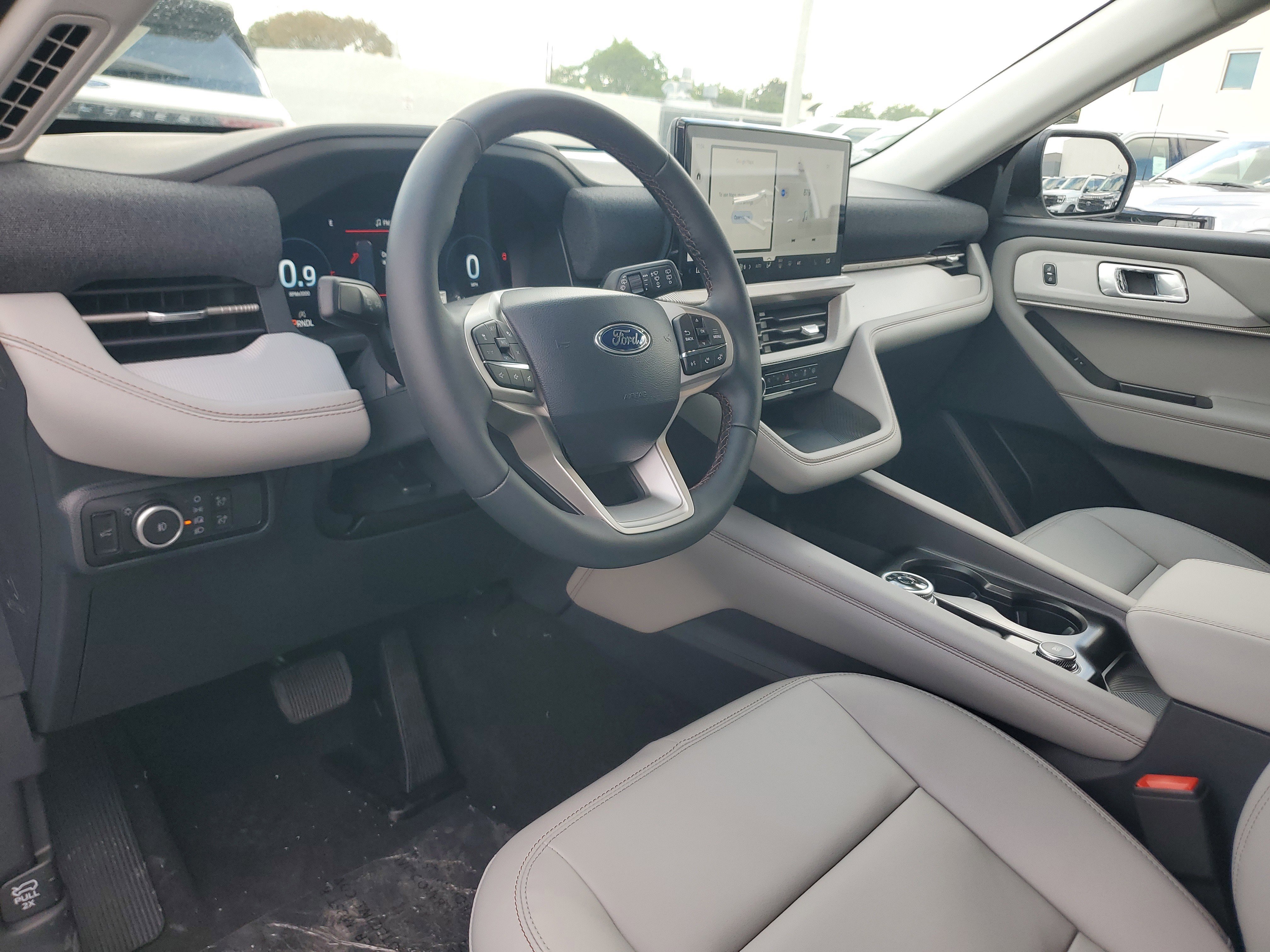 New 2026 Ford Explorer Active image 9