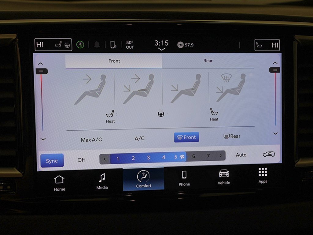 Used 2024 Chrysler Pacifica Touring-L image 43