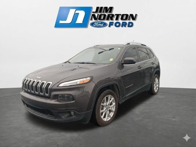 Used 2018 Jeep Cherokee Latitude Plus FWD image 4