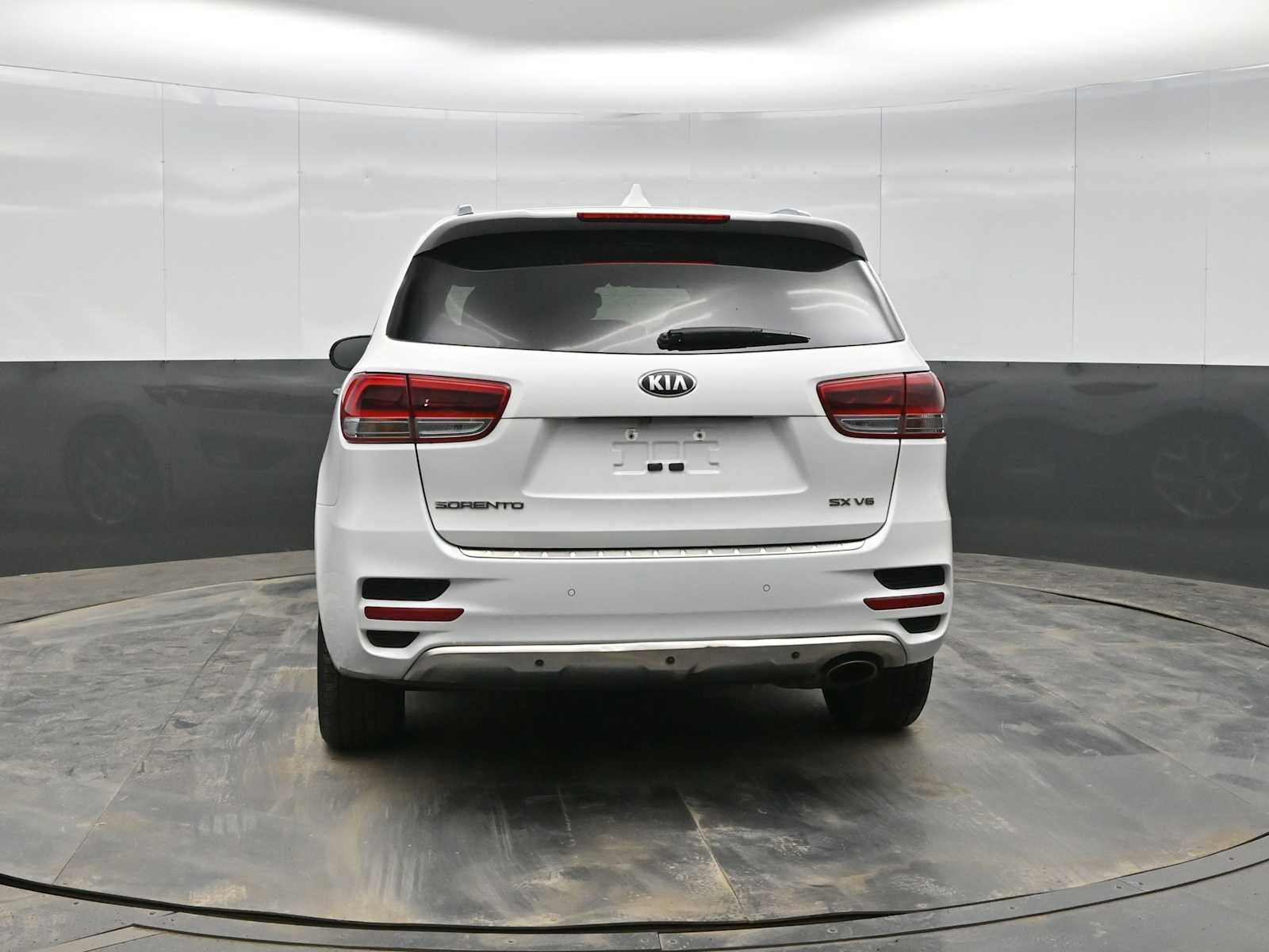 Used 2018 Kia Sorento SX image 6