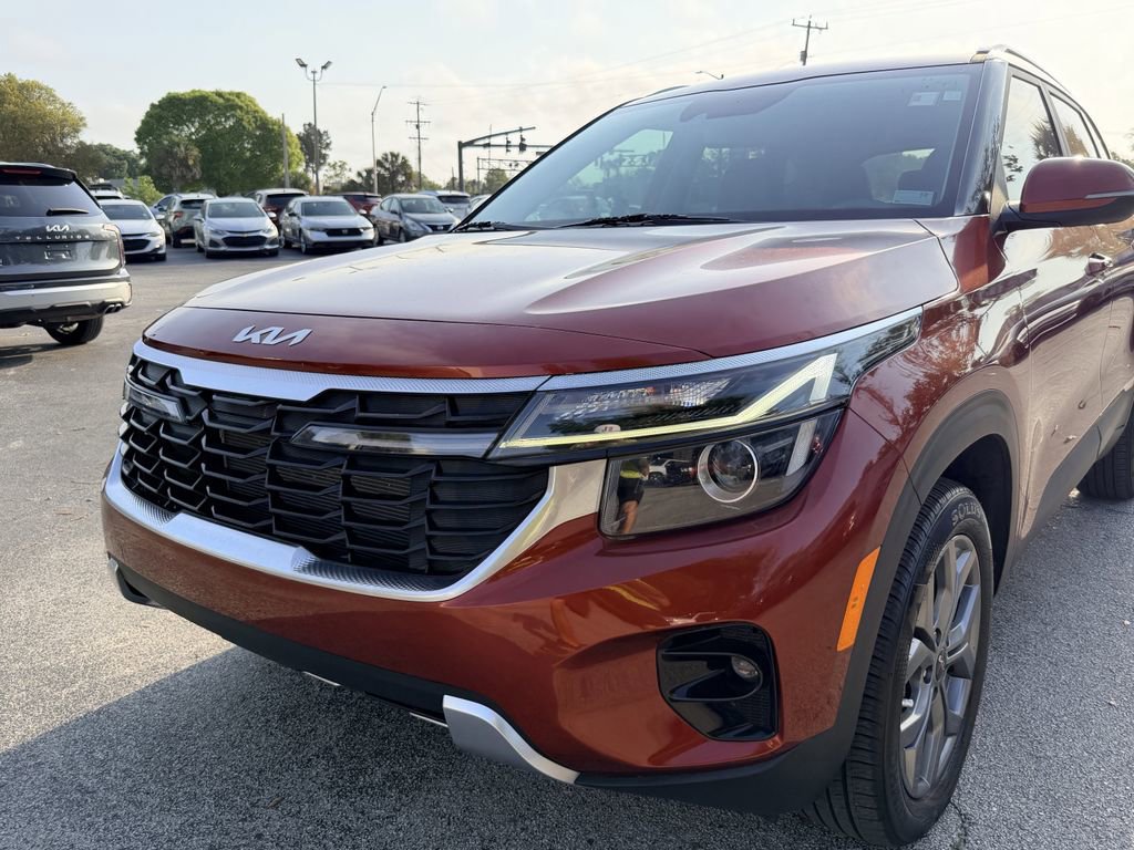 Certified 2024 Kia Seltos S image 10