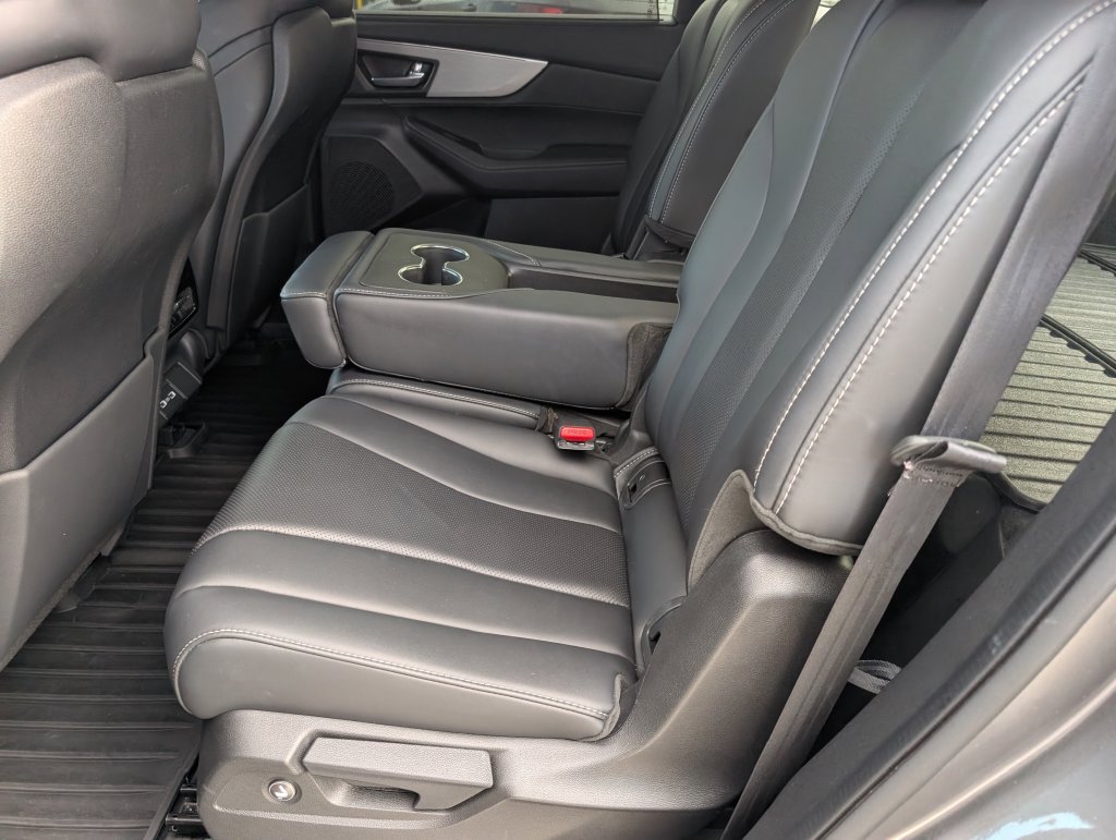 Used 2023 Acura MDX w/ Technology Package FWD image 13