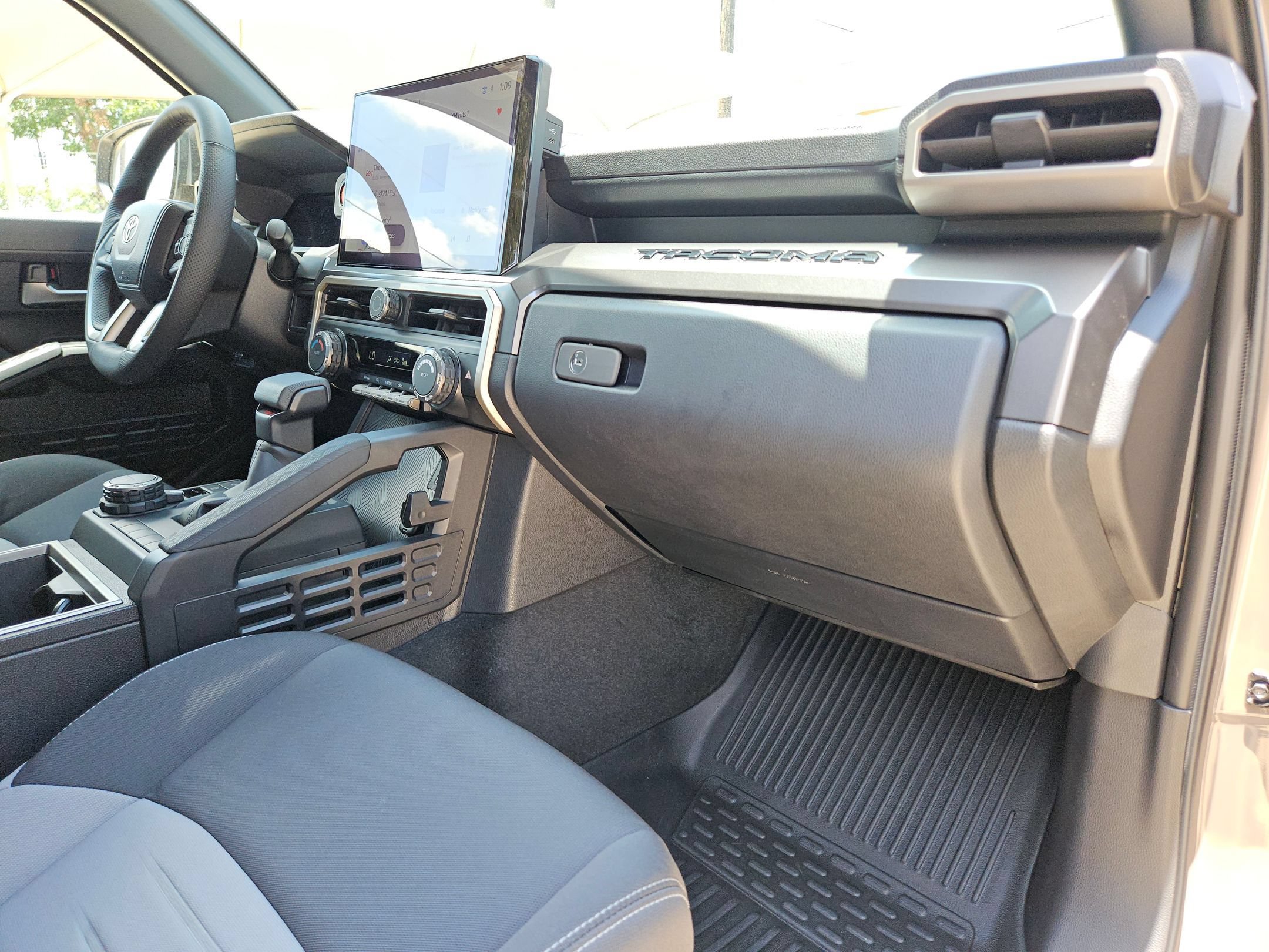 Used 2026 Toyota Tacoma TRD Sport AWD/4WD image 28