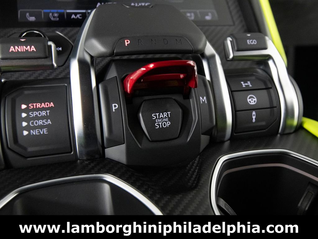 Used 2022 Lamborghini Urus AWD/4WD image 27