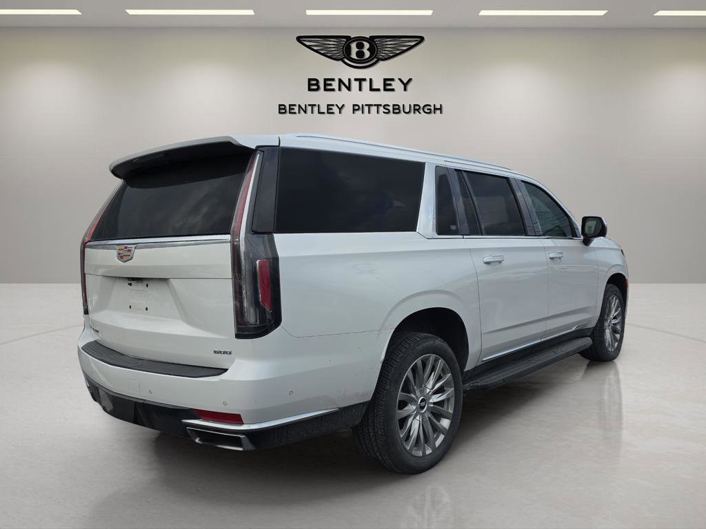 Used 2022 Cadillac Escalade ESV Premium Luxury AWD/4WD image 5