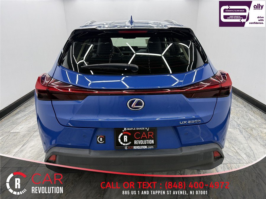 Used 2022 Lexus UX 250h w/ Premium Package AWD/4WD image 5