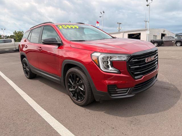 Used 2024 GMC Terrain SLE w/ Driver Convenience Package FWD video 1