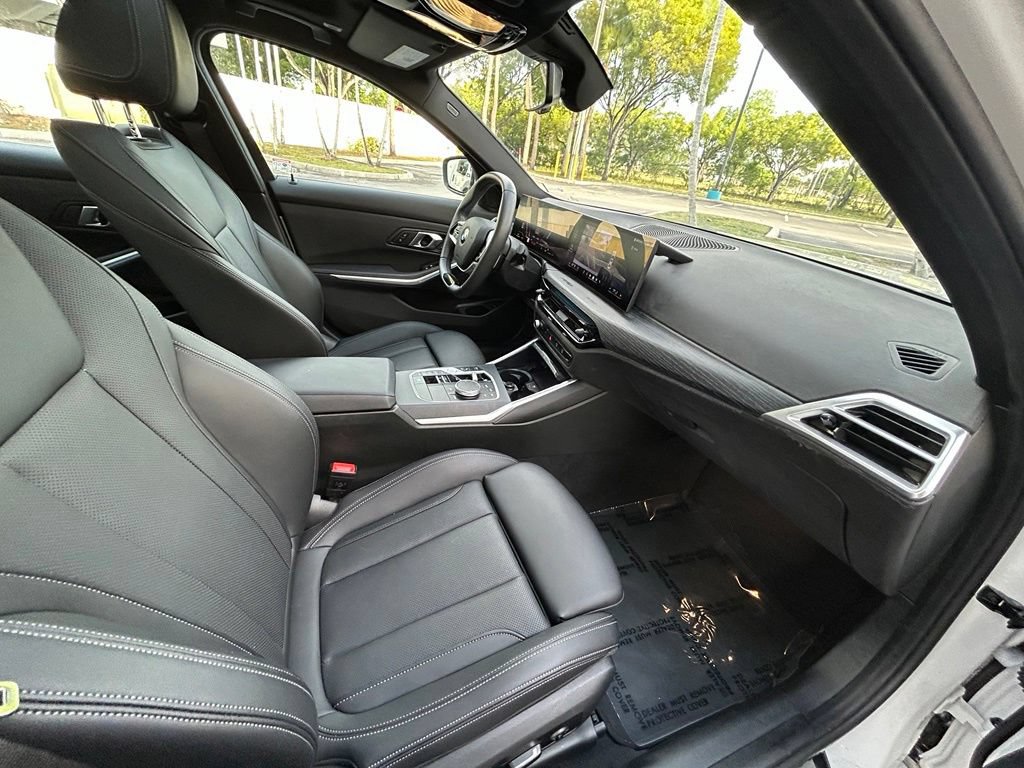 Used 2025 BMW 330i Sedan RWD image 30