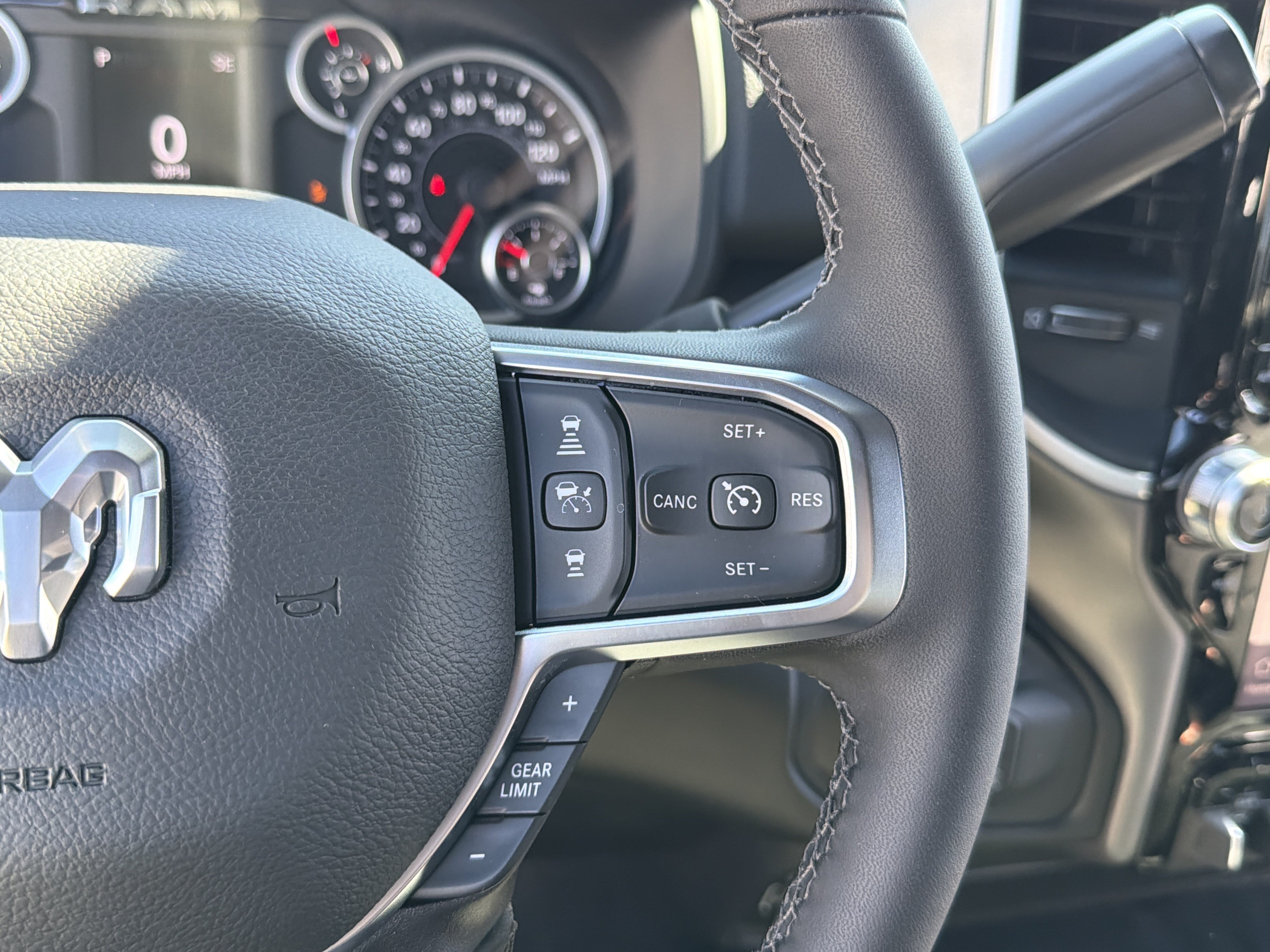 New 2026 RAM 3500 Big Horn AWD/4WD image 19