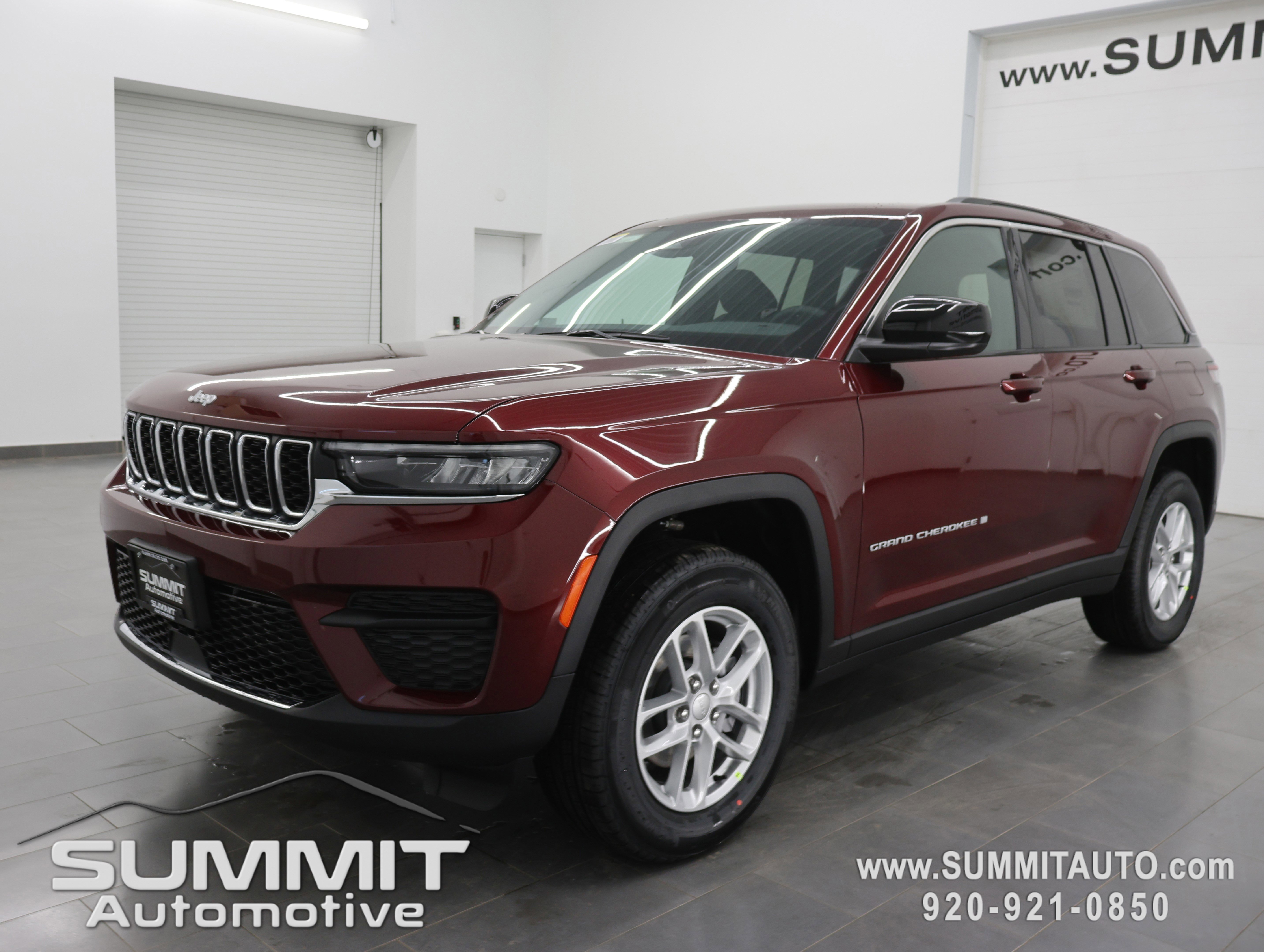 New 2026 Jeep Grand Cherokee Laredo X image 7