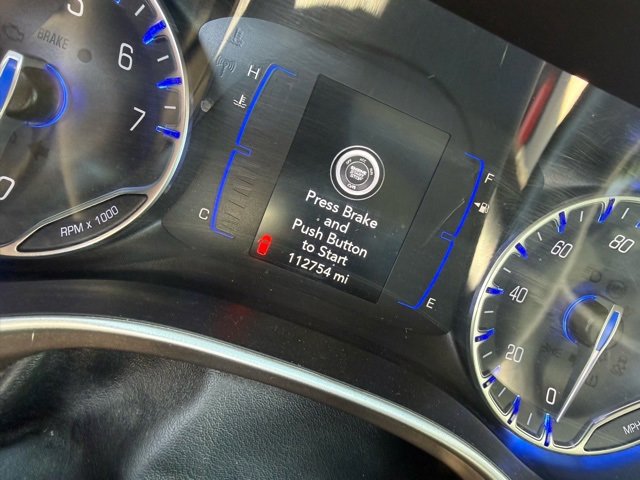 Used 2021 Chrysler Voyager Lxi image 2