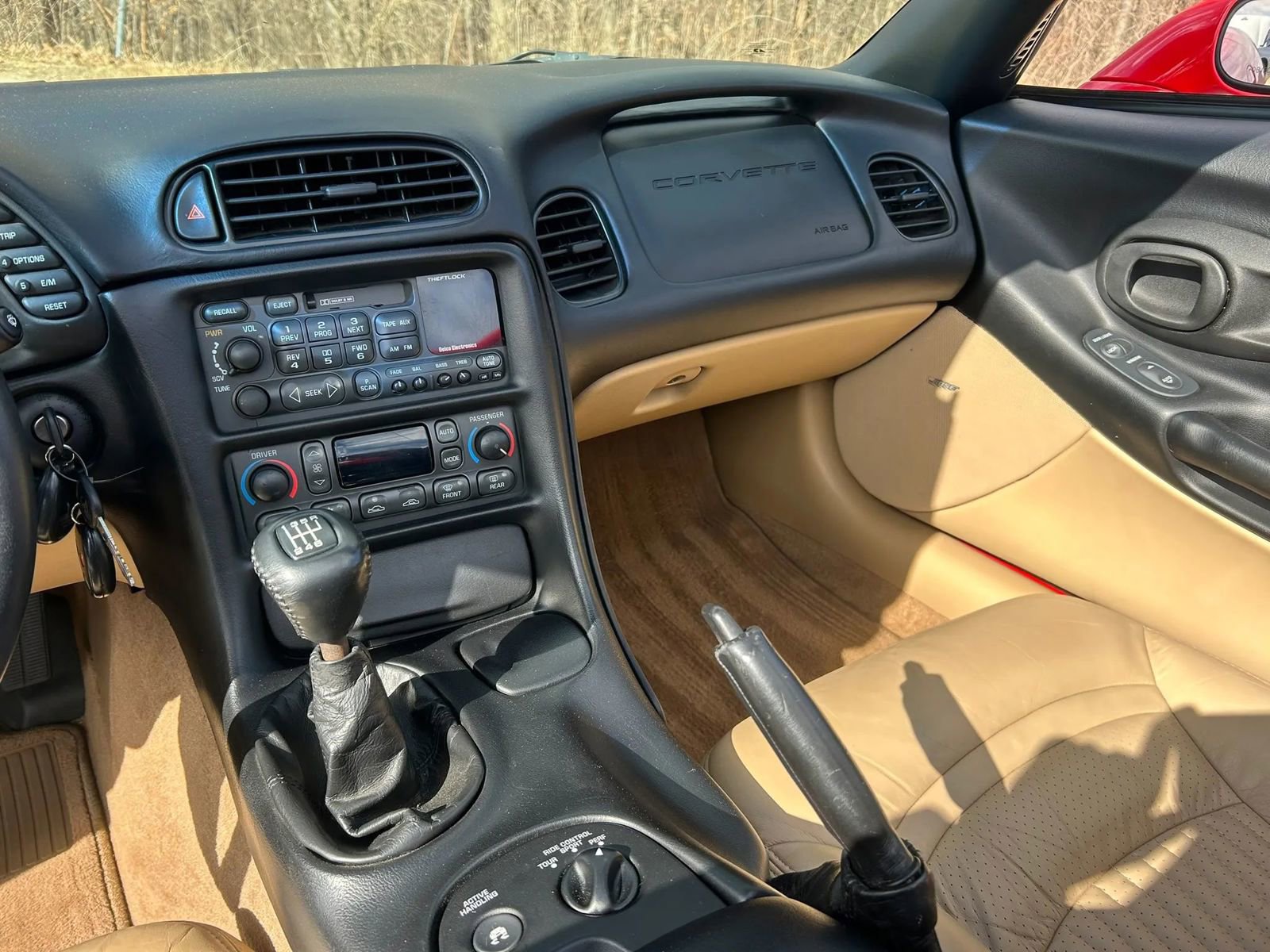 Used 2000 Chevrolet Corvette Convertible w/ Memory Pkg image 18