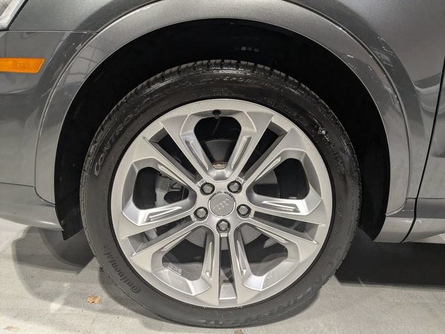Used 2018 Audi Q3 2.0T Premium Plus w/ Premium Plus Package AWD/4WD image 16