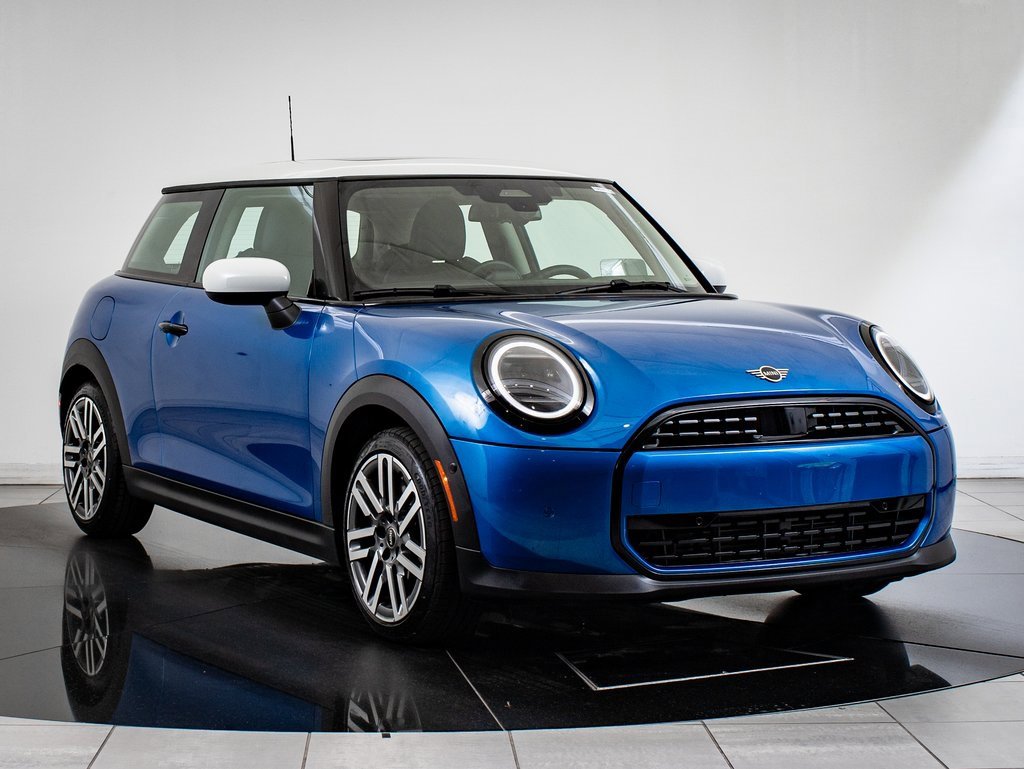 Certified 2025 MINI Cooper 2-Door Hardtop image 12