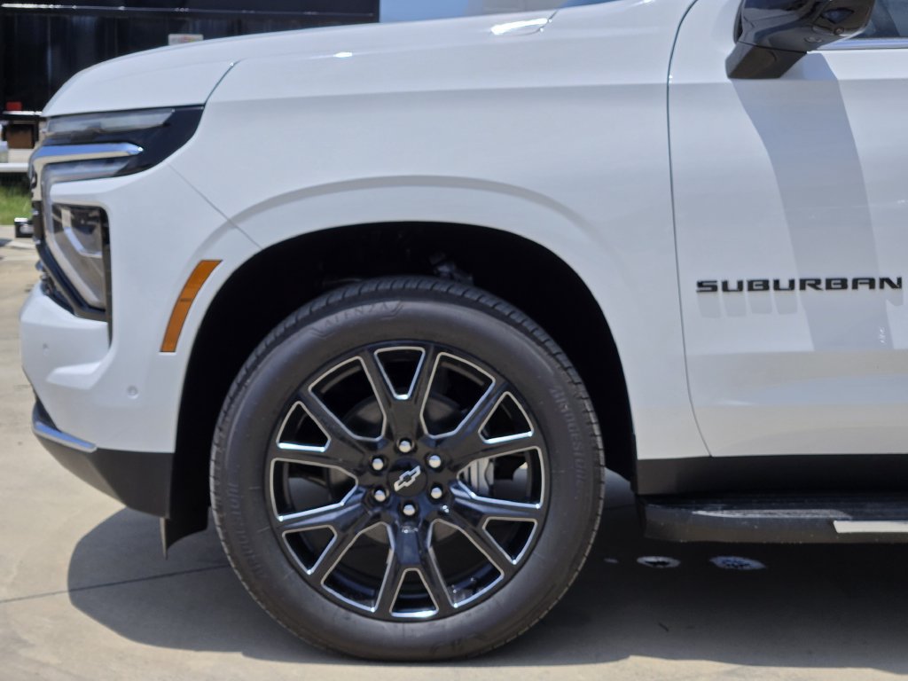 New 2026 Chevrolet Suburban LT w/ Comfort Package AWD/4WD image 6
