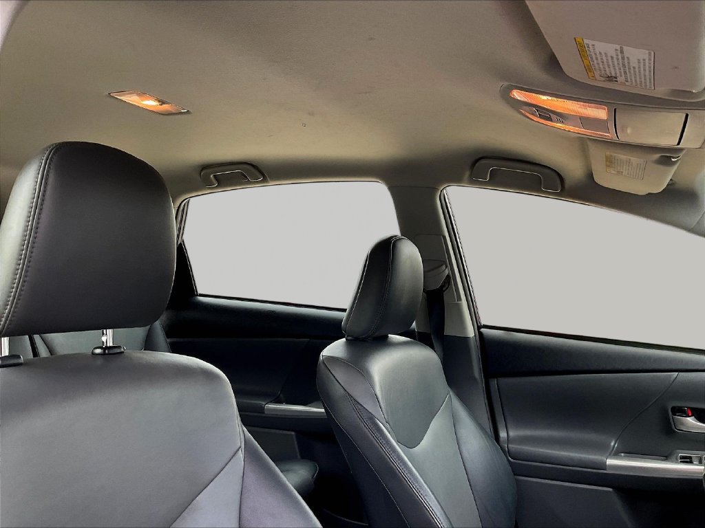 Used 2014 Toyota Prius V Five FWD image 27