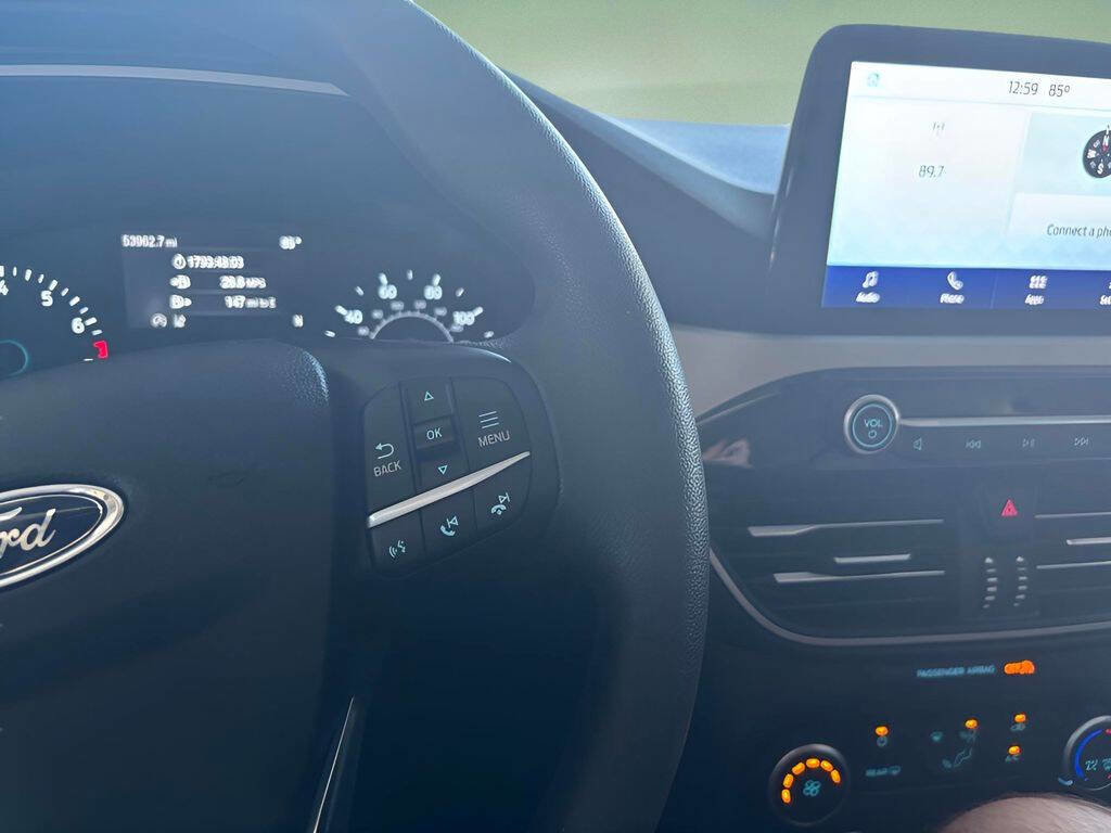 Used 2022 Ford Escape SE image 13